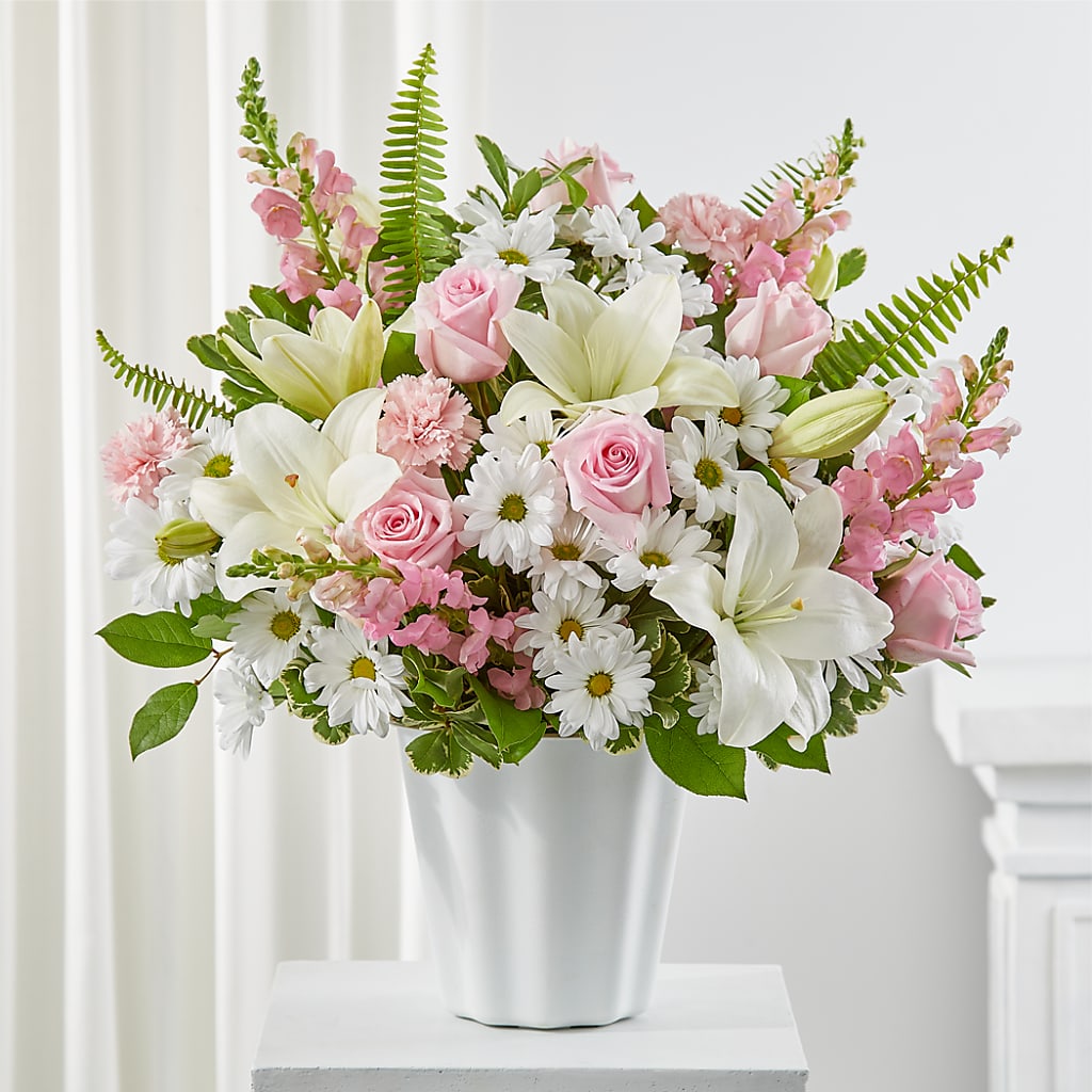 Soft Touch Tabletop Basket – KIEFER'S FLORIST, Coshocton OH