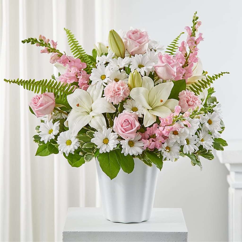 Soft Touch Tabletop Basket – KIEFER'S FLORIST, Coshocton OH