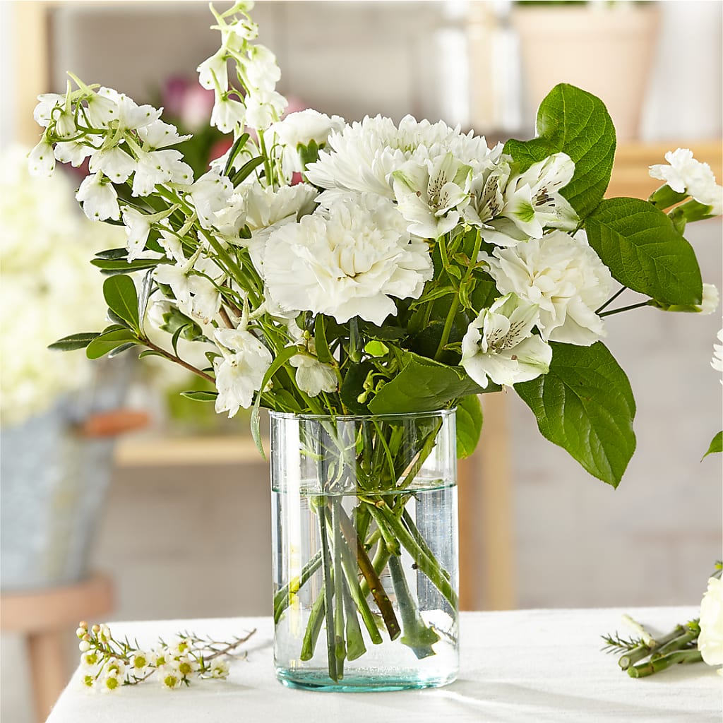 Classic Ivory – A Florist Original – KIEFER'S FLORIST, Coshocton OH