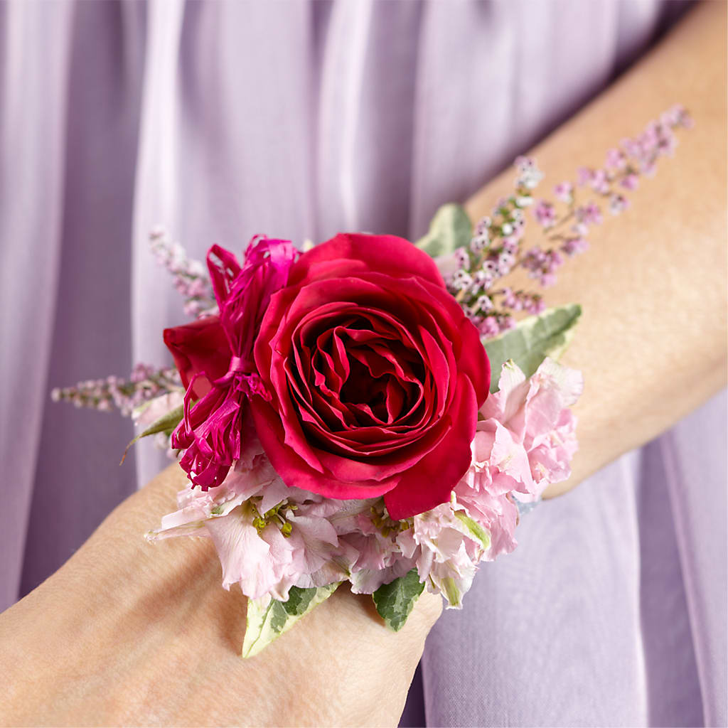 Rose Charm Corsage – KIEFER'S FLORIST, Coshocton OH