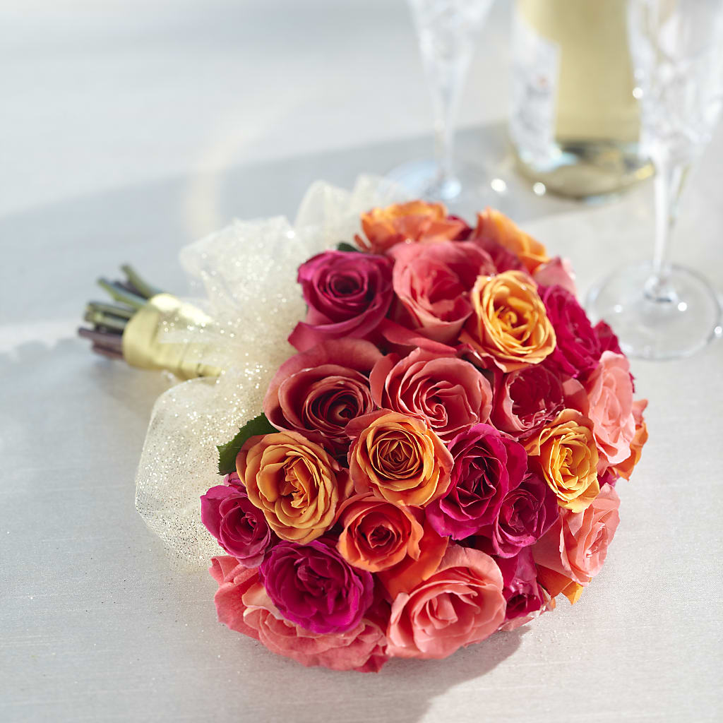 Sweet Roses Bouquet – KIEFER'S FLORIST, Coshocton OH