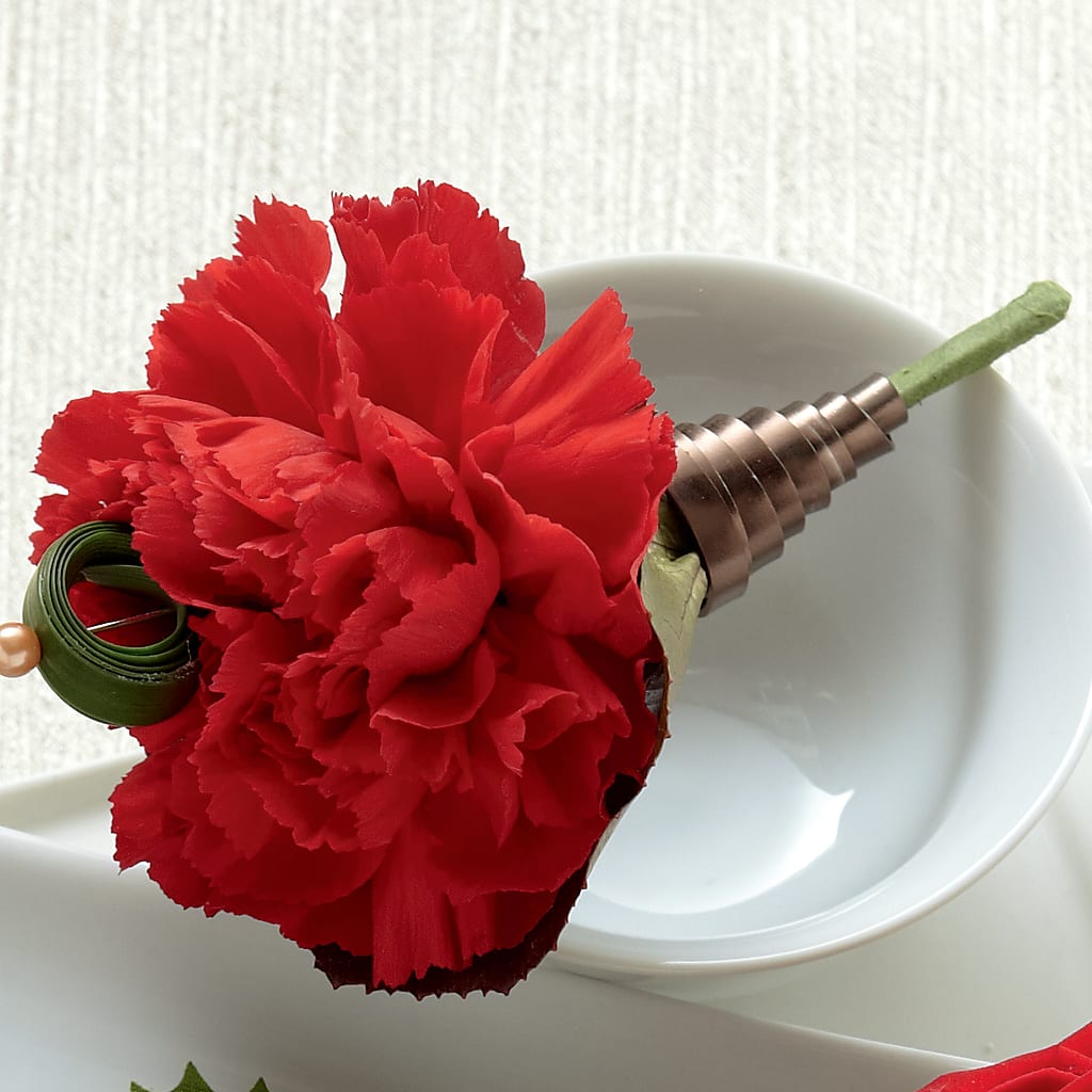 Red Carnation Boutonniere – KIEFER'S FLORIST, Coshocton OH