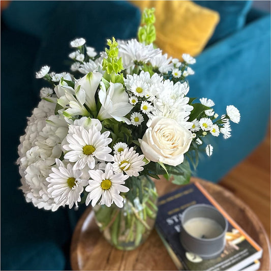 Classic Ivory – A Florist Original – KIEFER'S FLORIST, Coshocton OH