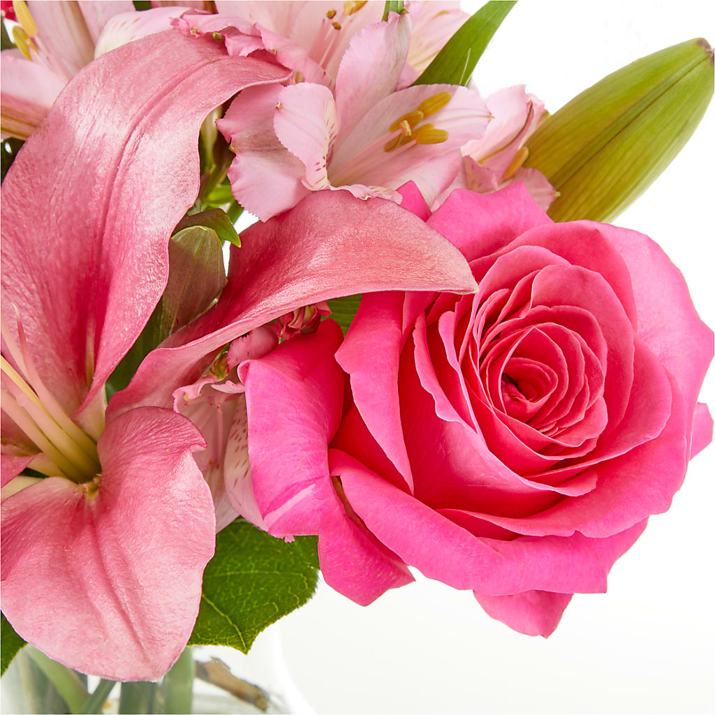 Lots of Love Bouquet – KIEFER'S FLORIST, Coshocton OH